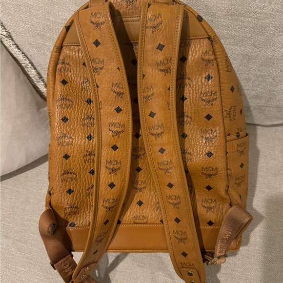 MCM (real) MEDIUM Brown/ Tan backpack with garment back and receipt - Picture 2 of 4